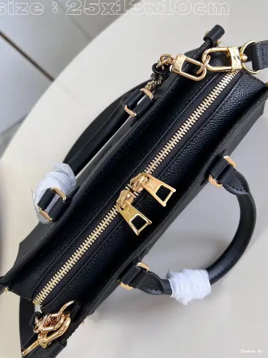VUITTON LOUIS ONTHEGO West East 0523